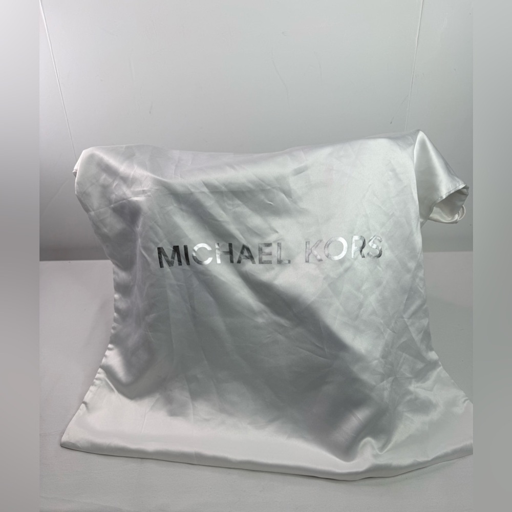 Michael Kors Emilia Large Pebbled Leather Tote Bag Black MSRP $558 - Picture 10 of 10